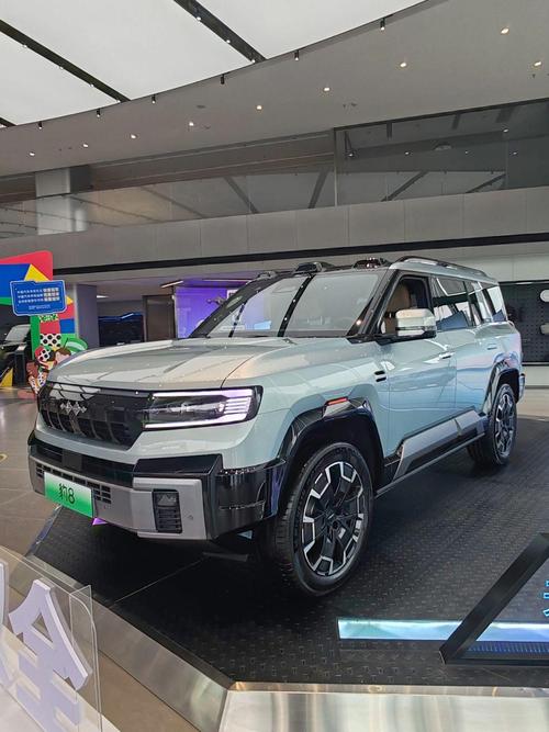 东莞万江区风海信企业管理咨询比亚迪方程豹硬派越野的爆款，英菲尼迪35周年与你共成长
